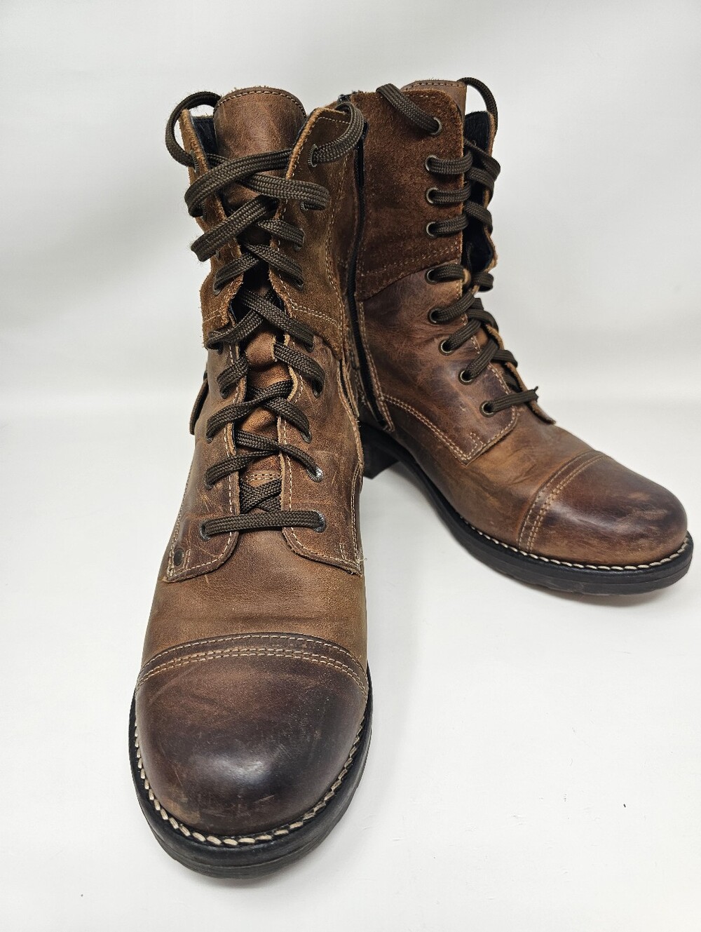 Taos Crave Leather Lace Up Distressed Ankle Boots US Size 9 Eur Size 40